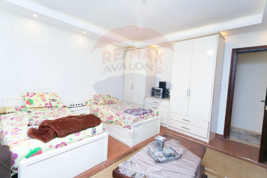 شقة للبيع 245 م كليوباترا (ش علم الدين)