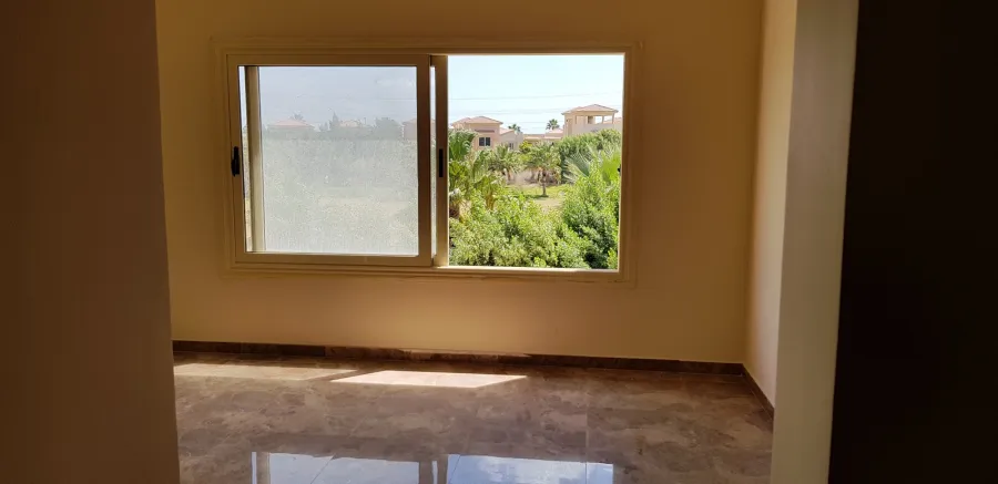 فيلا للإيجار370م كينج مريوط (كومباوند أليكس ويست - مطلات الجولف)