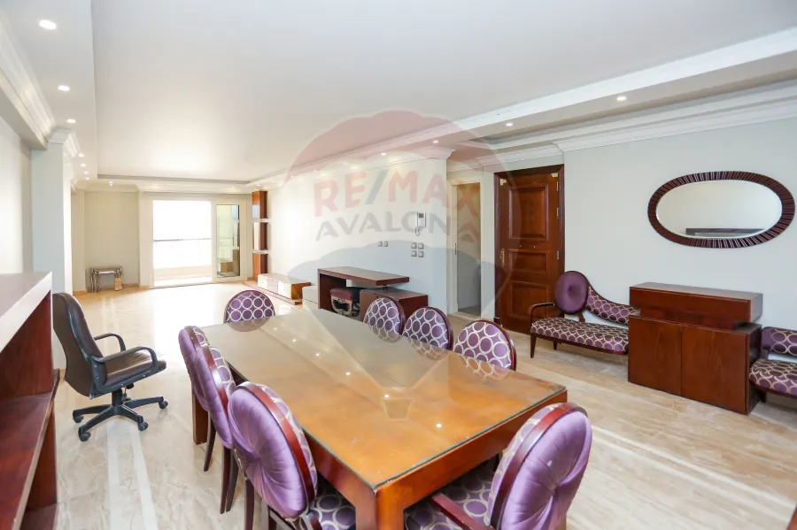 شقة للبيع 195 م سبورتنج (ش أبو قير)