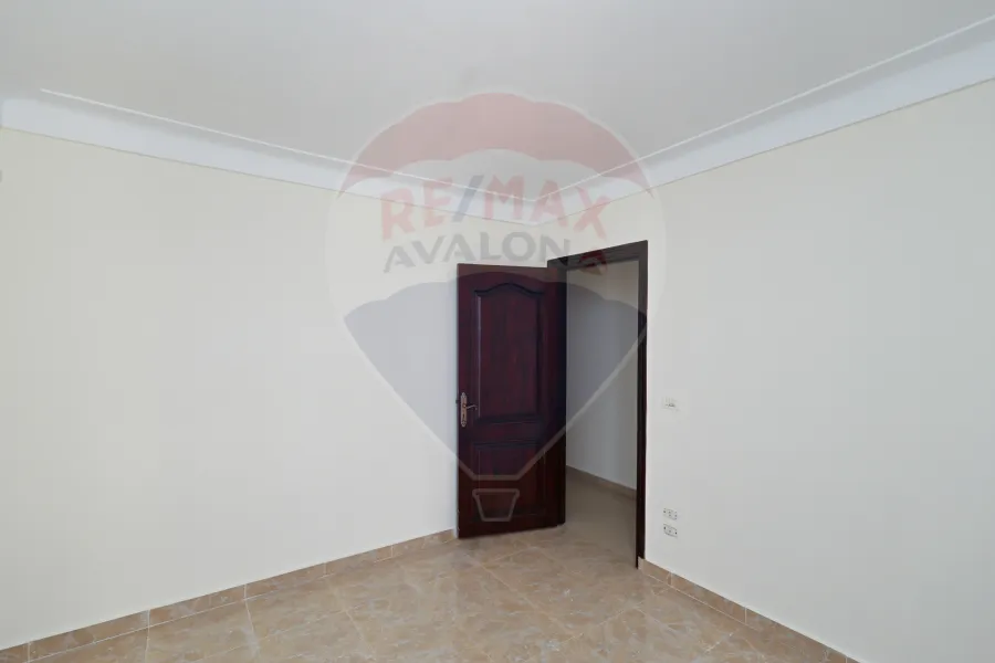 شقة للبيع 130 م فلمنج (ش أحمد باشا ترك - بجوار فتح الله)