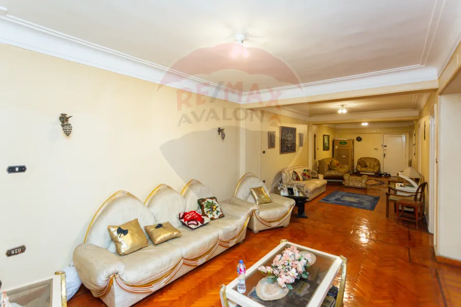 Apartment for sale 380 m Tharwat (second row from the sea)