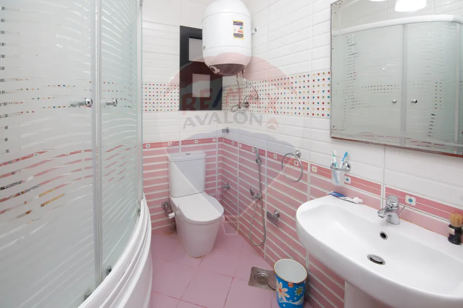 Apartment for sale 217 m Louran (Abdel Salam Aref St. - Brand Building)