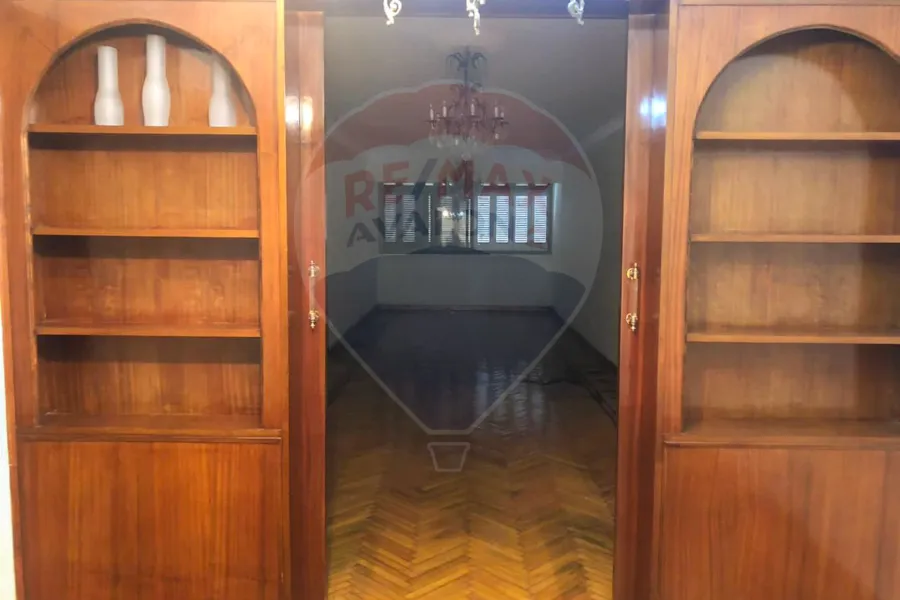 شقة للبيع 120 م سموحة (خطوات من مول زهران)