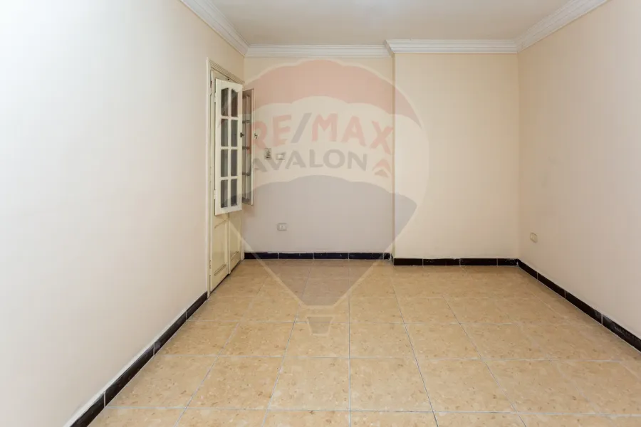 شقة للبيع 135 م كيلوباترا (ثالث نمره بحر)