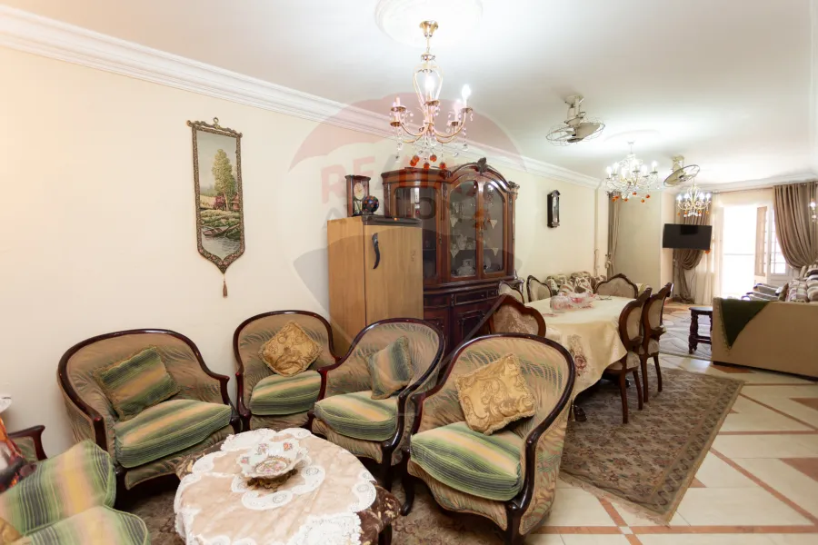 شقة للبيع 133 م السيوف (شارع الشهر العقاري)