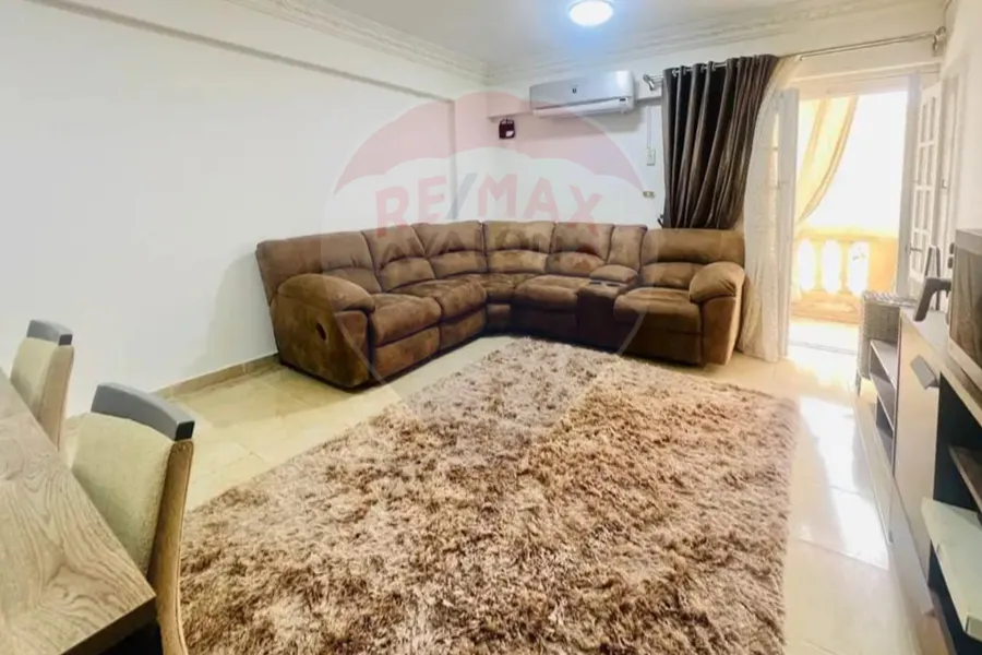 شقة للبيع 100 م جليم (خطوات من ش أبو قير)