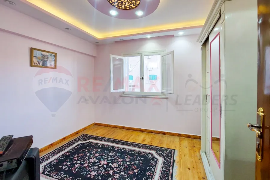 Furnished apartment for rent 150 m Smouha (Views Fawzy Moaaz St.)