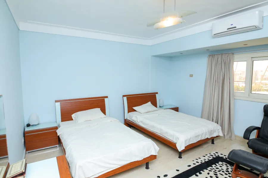 دوبلكس للبيع 500م سبورتنج - خطوات من ش أبو قير