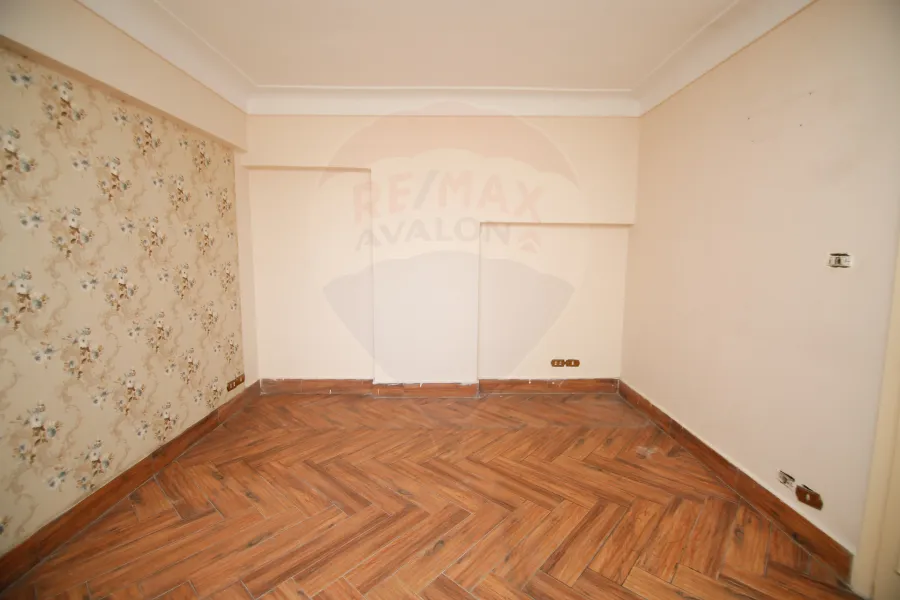 شقة للبيع 140م الشاطبي (علي الترام مباشرة )