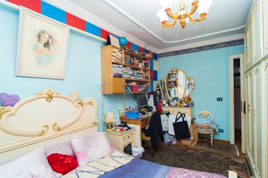 شقة للبيع 200 م زيزينيا (ش مسجد يحيى)