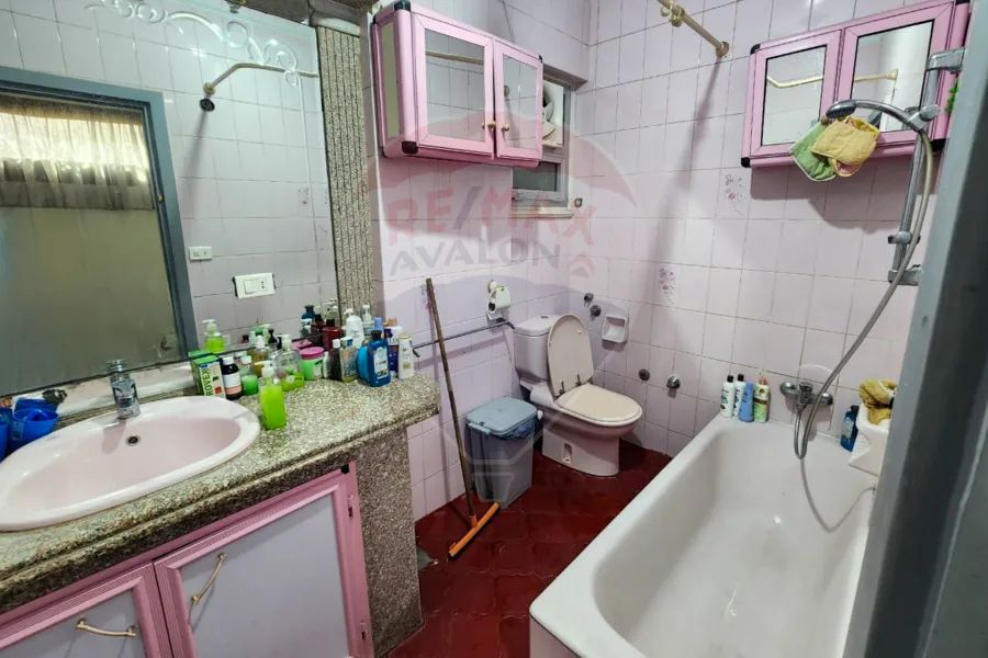 شقة للبيع 350 م سيدي جابر (رابع نمرة من البحر)