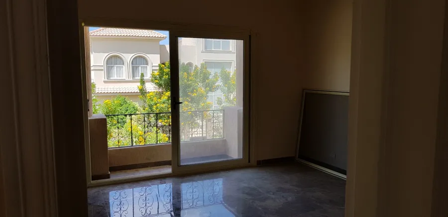 فيلا للإيجار370م كينج مريوط (كومباوند أليكس ويست - مطلات الجولف)