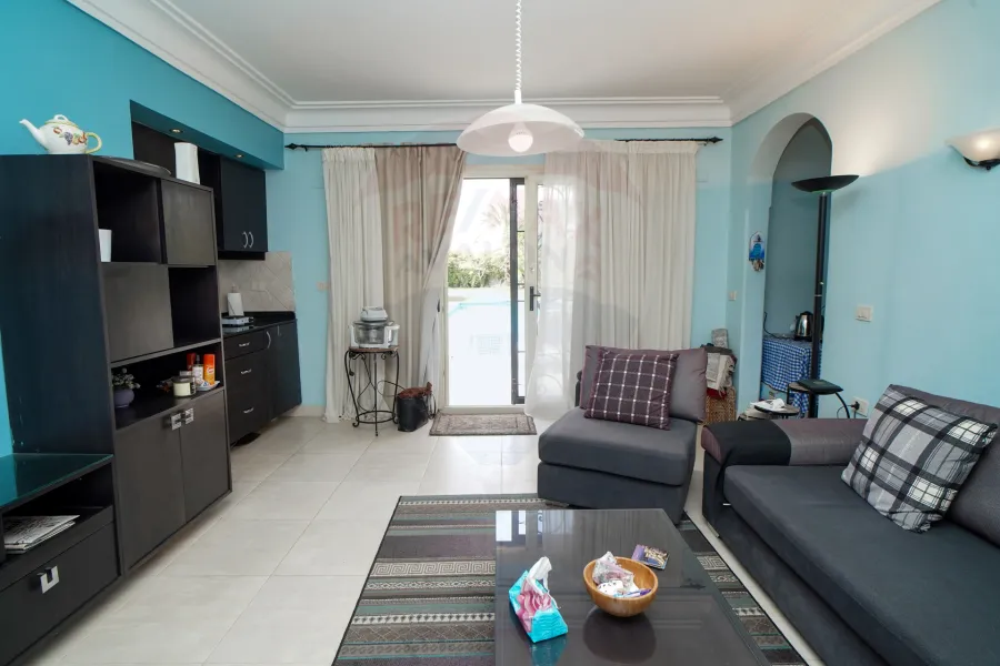 فيلا للبيع 4,200 م (فدان) كينج مريوط (بالقرب من واحة خطاب)