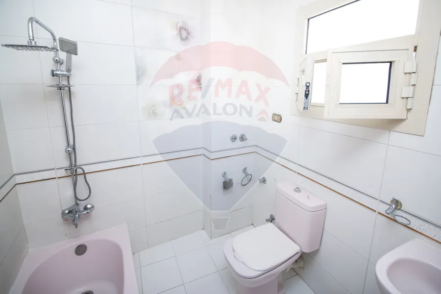 Apartment for rent 200 m Louran (Sarhank St.)