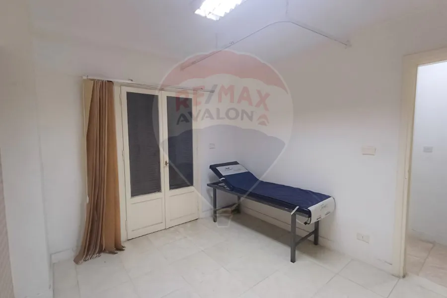 Clinic for rent 110 m Janaklis (Abu Qir St.)