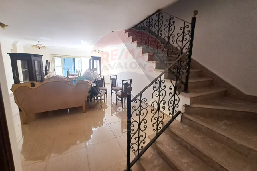 Duplex apartment for sale 180 m Louran (El-Eqbal main st.)