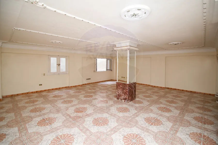 Apartment for sale 200 m Sporting (teba st)