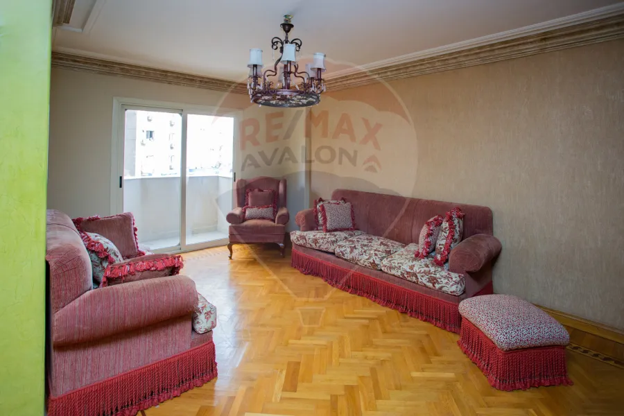 Apartment for sale 180 m Smouha (Next to Grand Plaza Hotel)