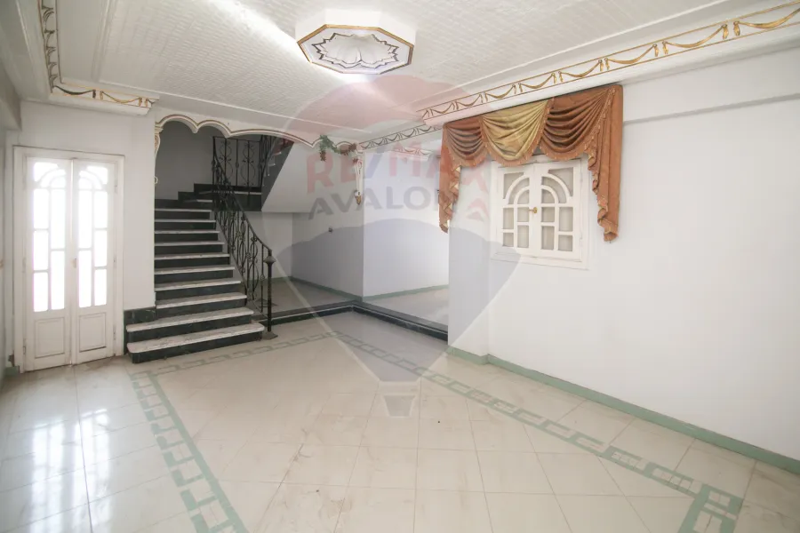 Duplex apartment for sale 250 m Gleem (branched from Zahran Rushdi Street)