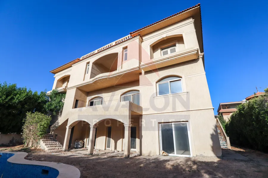 Castle for sale 1200 m King Marriott (Compound AlOrouba Royal)