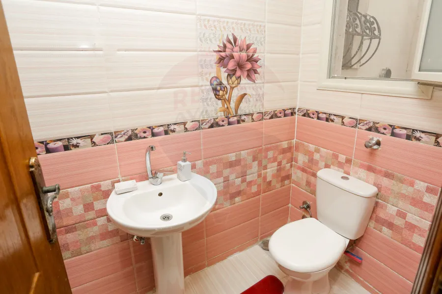 شقة للبيع  170 م سبورتنج (متفرع من البحر)