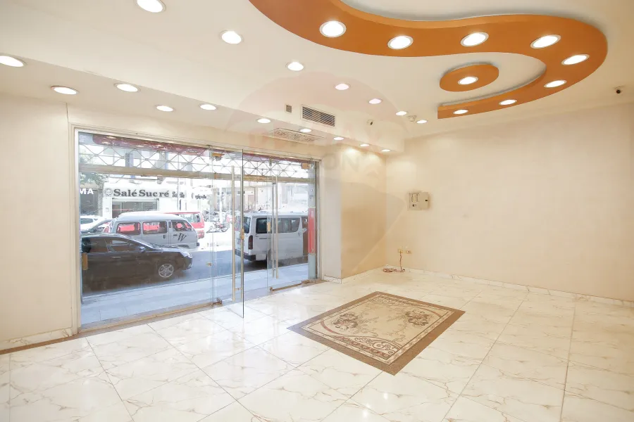 محل للبيع 300 م جليم (طريق الحرية)