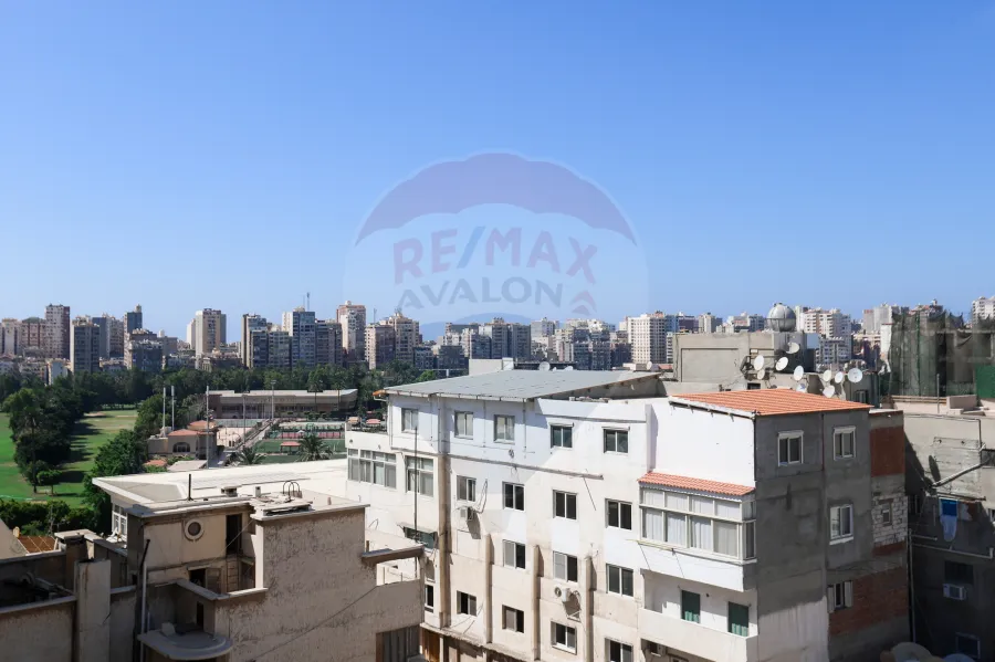 شقة للبيع 175 م سبورتنج ( خطوات من شارع ابوقير )