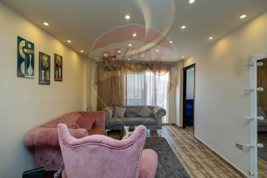 شقة للبيع 130 م  ستانلي (ش احمد فؤاد درويش)