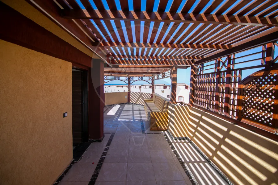 Standalone Villa for sale (Perlamarina) - 255 m