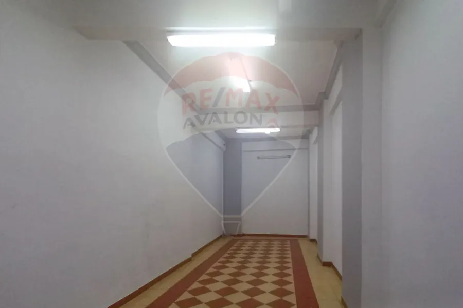 Shop for rent 70 m Asafra (45 main st.)