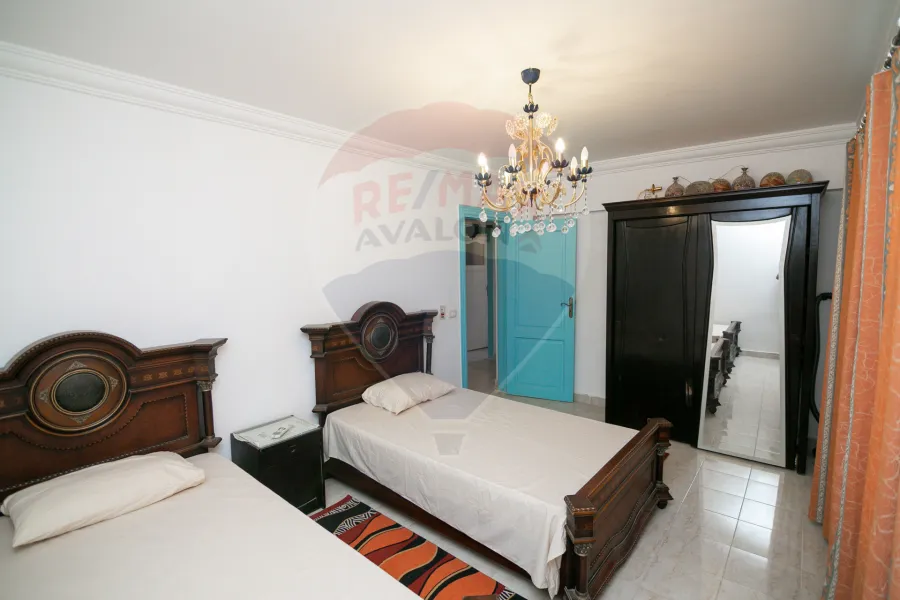 Stand Alone villa for sale (Marseilia Land) 460 m