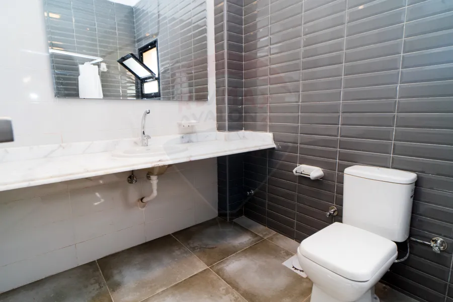 فيلا للبيع 375 م كينج مريوط (كومباوند الواحة الخضراء)