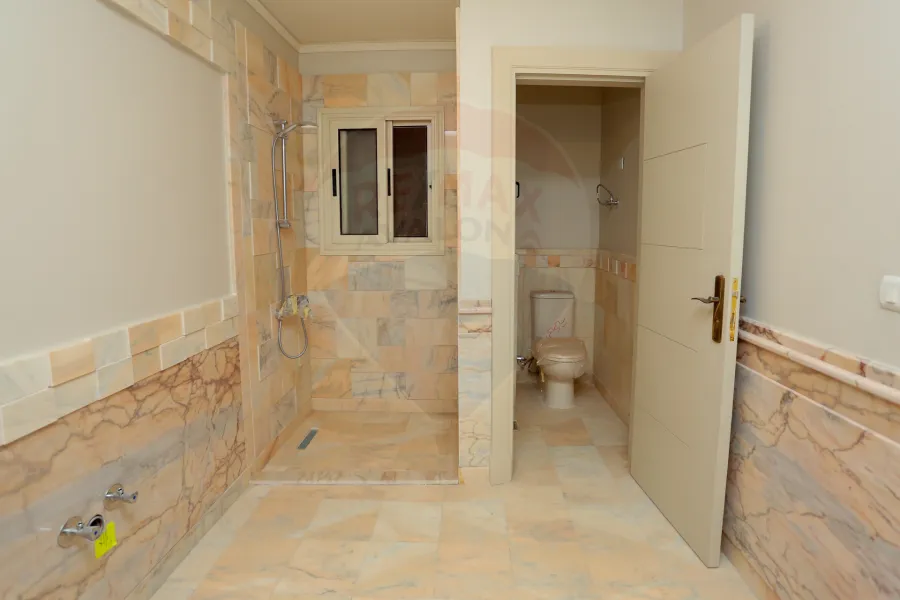 شقة للبيع  205م كفر عبده (ش الاسماعيلية - عمارة براند )