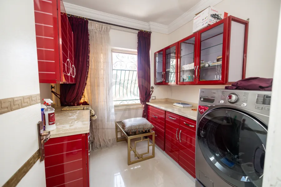 Apartment for sale 560 m Louran (Sarhank St.)