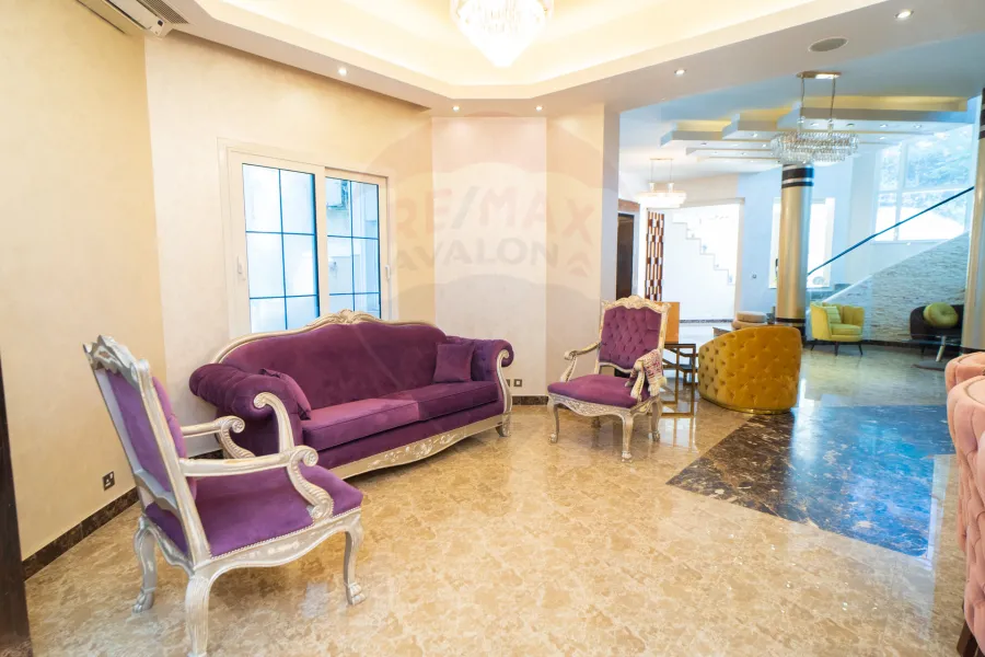 فيلا للإيجار المفروش 1,100  م كينج مريوط (متفرع من طريق الكافوري)