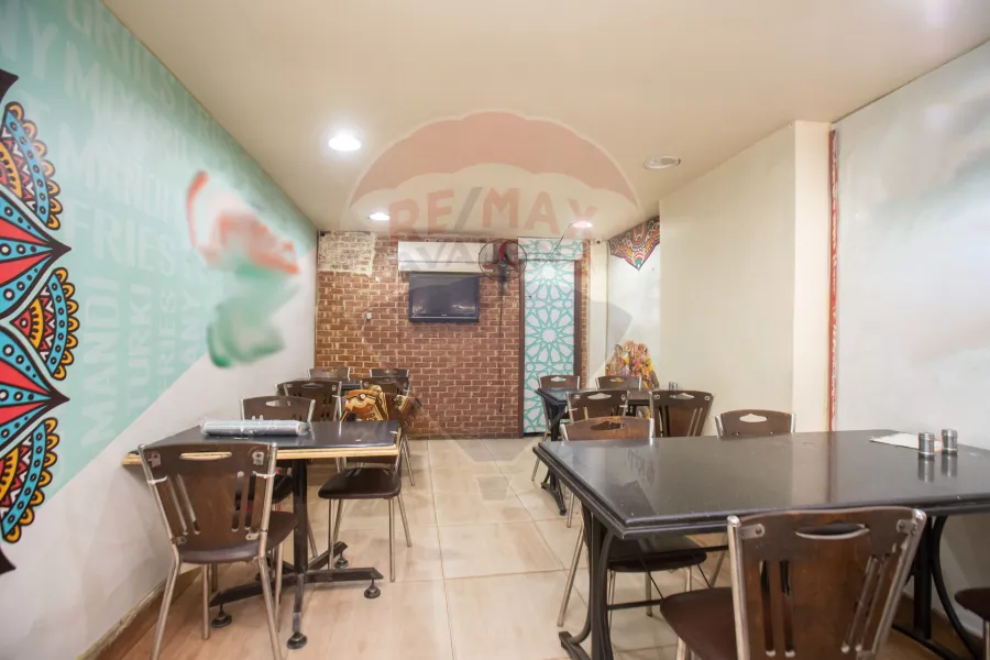 محل للبيع  100 م ميامى (شارع 45 الرئيسى)