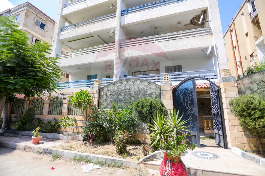 شاليه للبيع 175 م المعمورة الشاطئ ( شارع النصر )