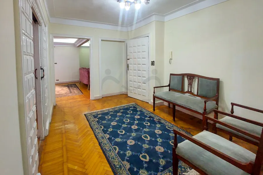 شقة للايجار المفروش 180 م كفر عبده (بالقرب من جنينه اللنبي)