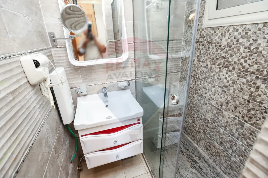 شقه للايجار 175 م لوران (شارع الاقبال)