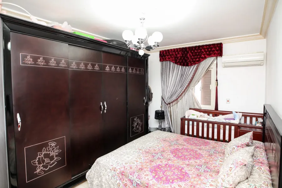 شقة للبيع 134م سموحة (خلف مستشفي المدينة للمراة)