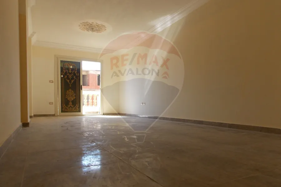 شقة للبيع 152 م سموحة (ش الريادة)