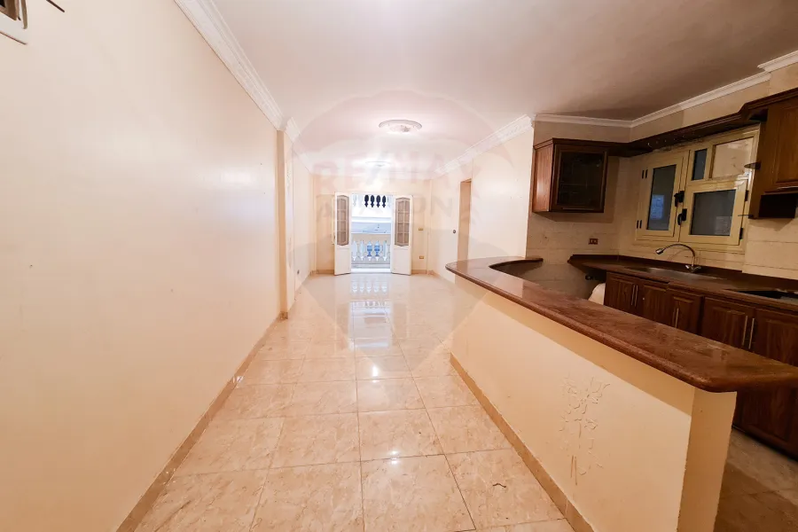 شقة للبيع 130 م سموحة ( كومباوند حدائق اللوتس - ش النصر)