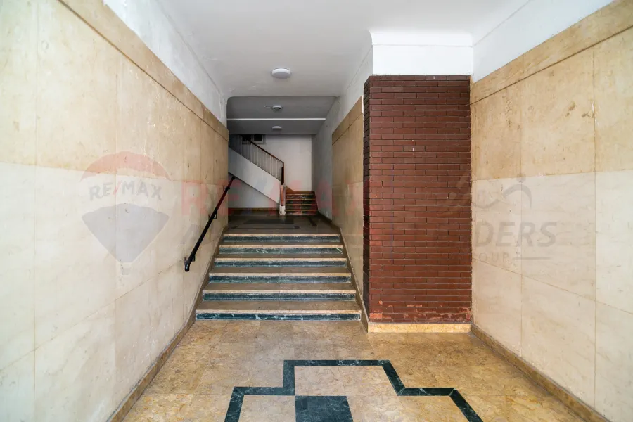 Apartment for rent 130 m Smouha (Adimon Freimon St.)