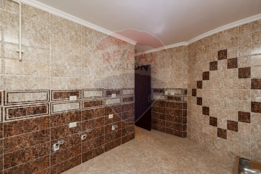 Apartment for sale 193 m Louran (directly on the tram - Brand Building)