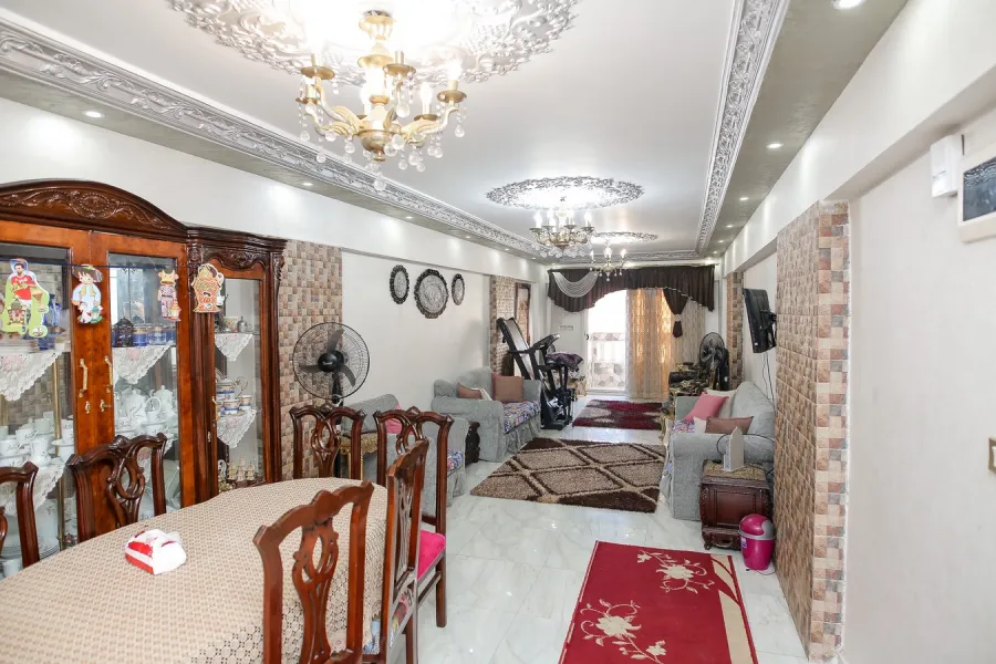 شقة للبيع 160م سبورتنج ( ش الأقصر)