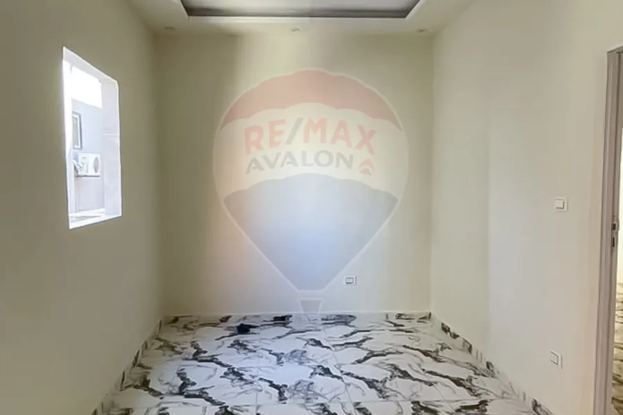 Apartment for sale 100 m Cleopatra (steps from Abu Qir st.)