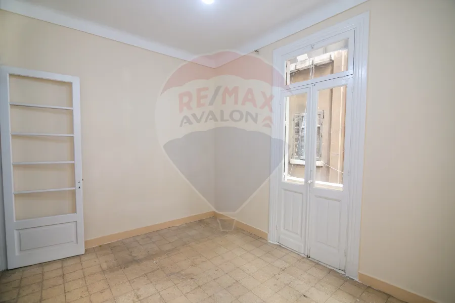 Apartment for sale 140 m Sporting (Omar Lotfy St.)