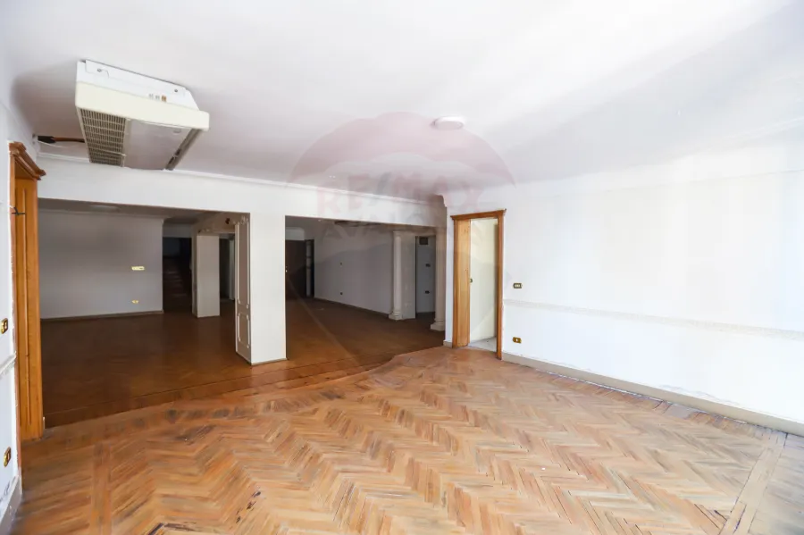 شقة دوبلكس للبيع 400 م لوران (ش محمد صدقي)