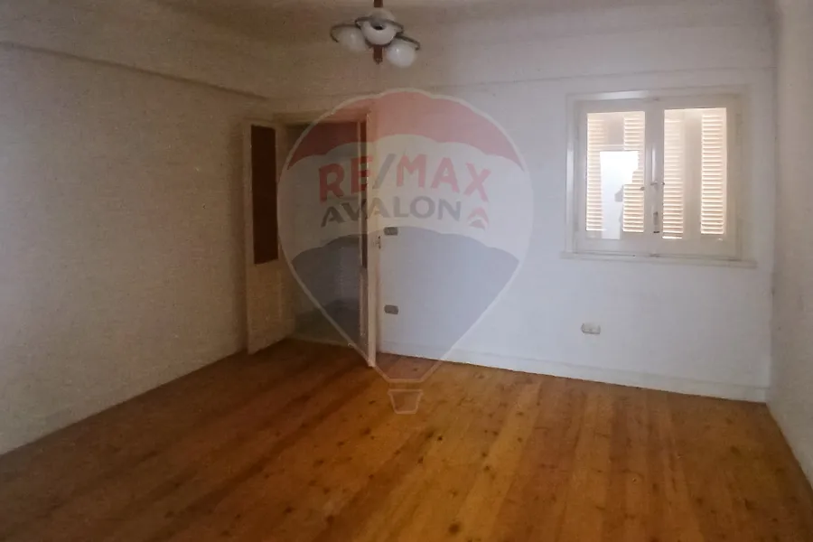 شقة للبيع 360 م جناكليس (ش ذو الفقار)