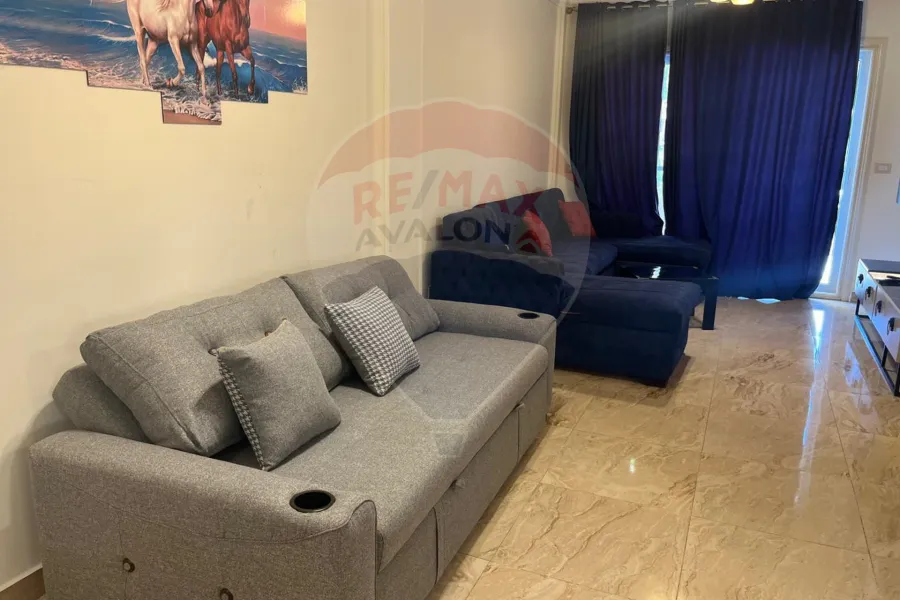 Townhouse villa for sale (Estella Heights) 245 m